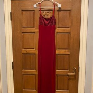 Status collection red velvet long dress. Size L